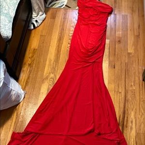 Club L London Red Shoulder Ruched Fishtail Maxi Dress Size 8 Color Red